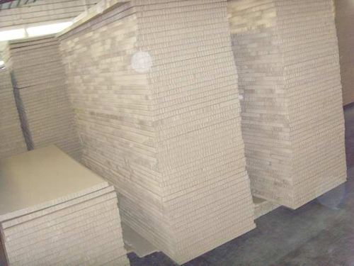东莞蜂窝纸板生产